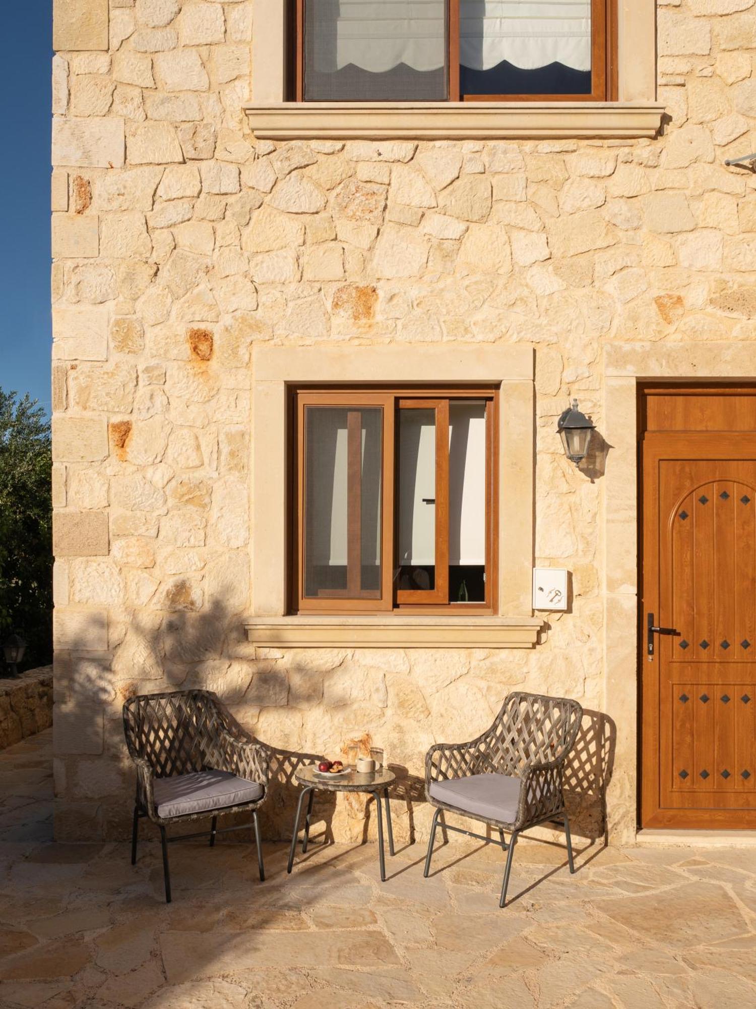 Villa Ydria Chavriáta エクステリア 写真