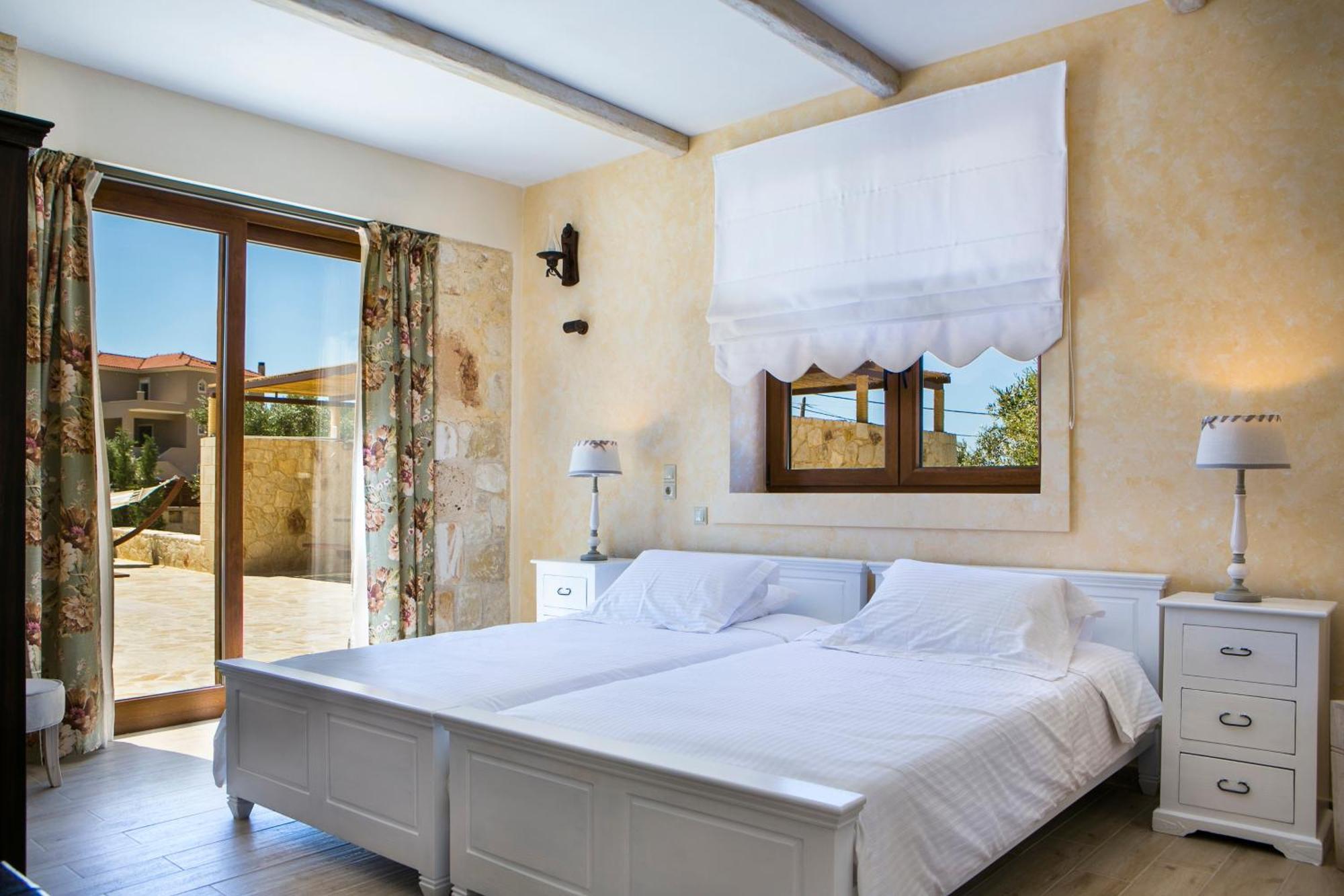 Villa Ydria Chavriáta エクステリア 写真